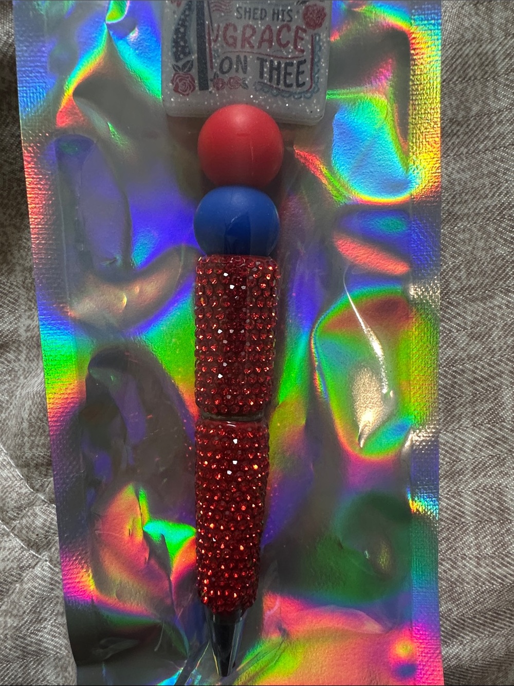 Decorative Pen with Red and Blue Beads - Inspirational Tag - Picture 3 of 3